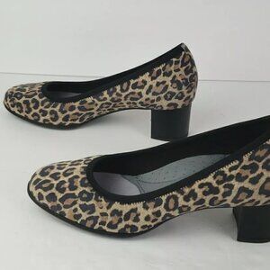 Aravon Womens Shoes/ Pumps Leopard Size 9 B